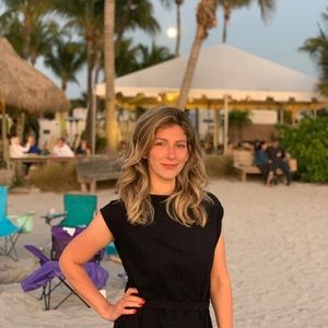 Meet your Posher, Елена